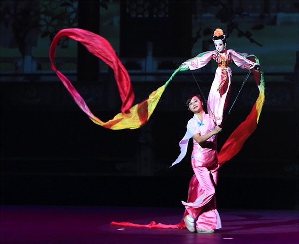 15、长绸舞.jpg