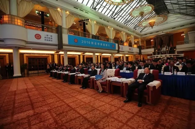 活动现场.webp.jpg
